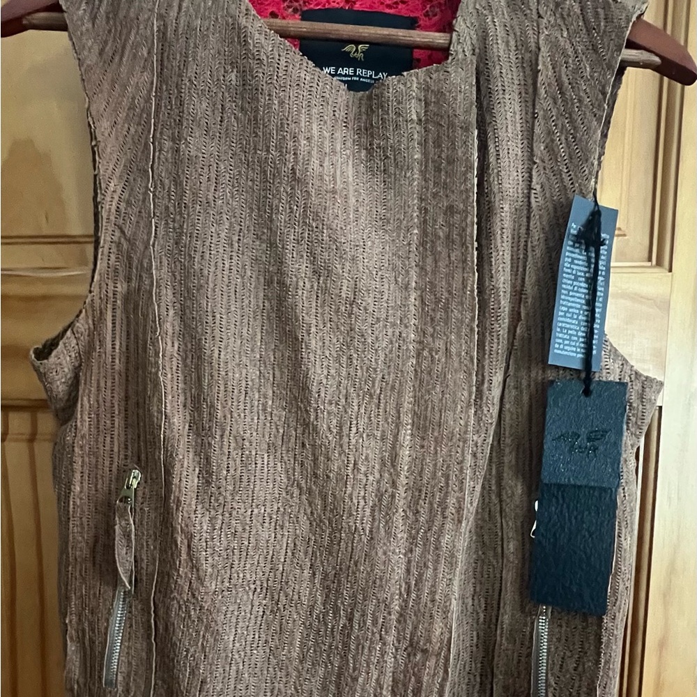 NWT WE ARE REPLAY Brown Sleeveless Genuine leather Textured Vest
